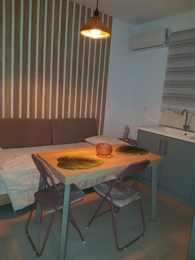 Galazia Thea Apartments 阿彻奇洛斯 外观 照片